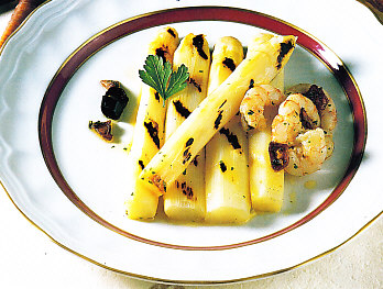 Espárragos con gambas