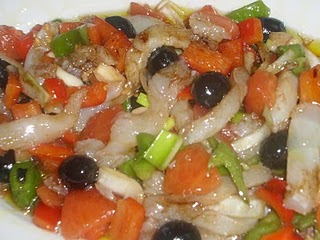 Esqueixada de bacalao