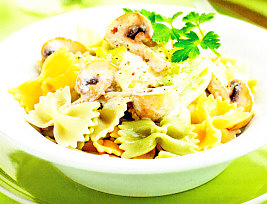 Farfalle con champiñones