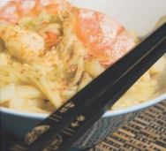 Fideos con pollo y gambas