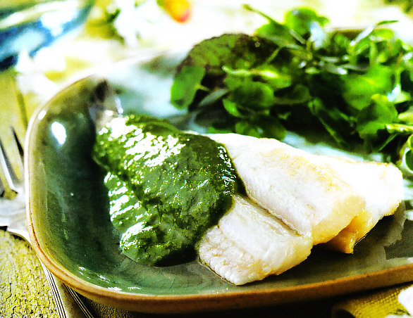 Filetes de bacaladillas con salsa verde