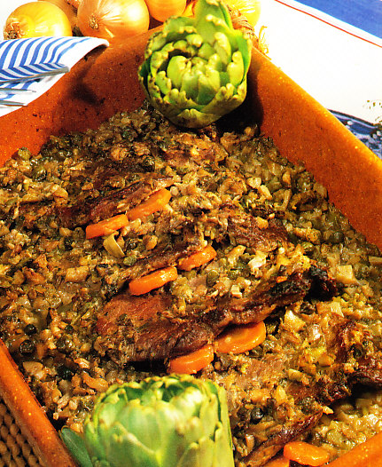 Filetes de ternera con salsa de setas, alcaparras y pepinillos