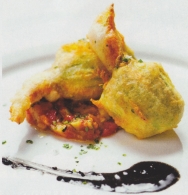 Flores de calabacín con brandada de bacalao