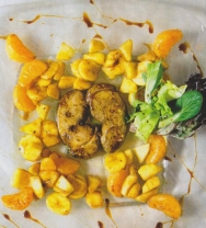 Foié fresco de pato con frutas caramelizadas