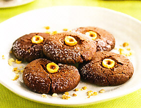 Galletas de chocolate con avellanas