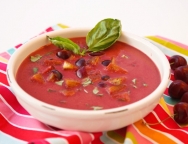 Gazpacho frío de cerezas