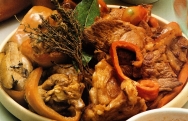 Guiso de cordeo a la paprika