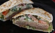 Hamburguesa en quesadilla