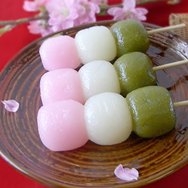 Hanami dango (bolitas dulces)