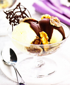 Helado con frutos secos