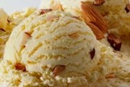 Helado de almendras o nueces