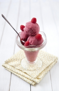 Helado de frutos rojos y yogur