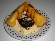 Helado de vainilla con piña