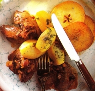 Hígados de pollo a la sidra con manzana caramelizada