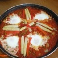 Huevos a la flamenca con verduras