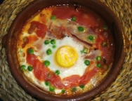 Huevos al plato a la madrileña