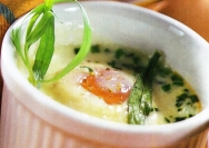 Huevos cocidos a las hierbas