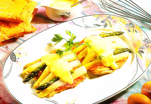 Huevos con espárragos