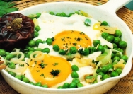 Huevos con guisantes