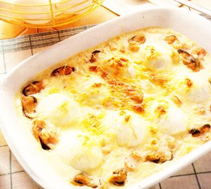Huevos con mejillones y gambas