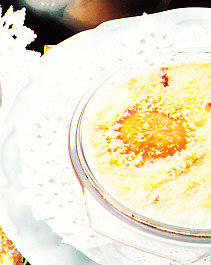 Huevos en salsa de cebolla.