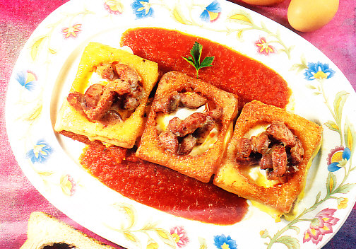 Huevos fritos en nidos