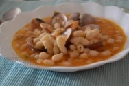 Judías con almejas