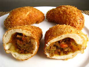 Kare pan (pan de curry)