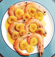 Langostinos con plátanos y miel