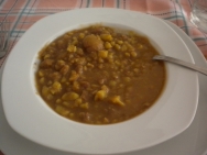 Lentejas caldosas con castañas