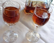 Licor de almendras amargas
