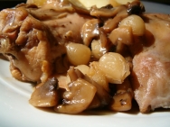 Liebre con setas