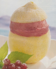 Limón con sorbete de frutos rojos