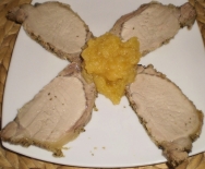 Lomo de cerdo a la sal con compota de manzana