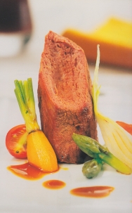 Lomo de ciervo con verduras caramelizadas