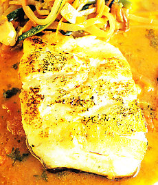 Lubina con salsa de suquet