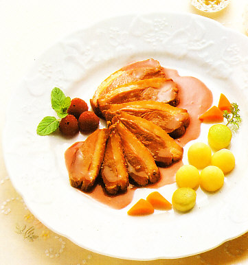 Magret de pato  en microondas con salsa de frambuesas