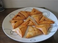 Empanadillas de queso de cabra y sobrasada