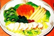 Ensalada de langosta con frutas exóticas