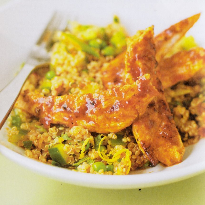 Ensalada de quinoa con pollo asado