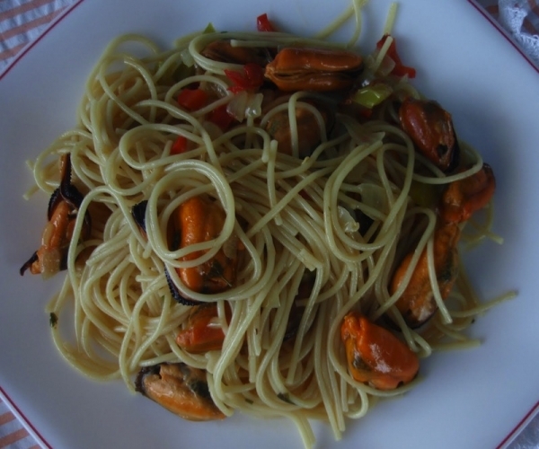 Espaguetis con mejillones a La Florita