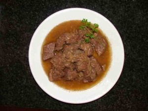 Kammuniya (Carne con comino)