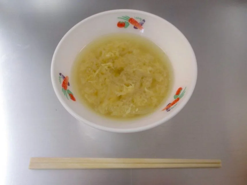 Sopa de huevo hilado (Kakitama-Jini)