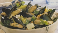 Mejillones con salsa