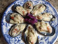 Mejillones con salsa de almendras