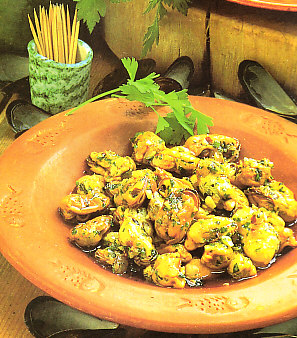 Mejillones salteados con ajo y hierbas
