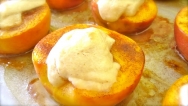 Melocotones rellenos de crema de yogur