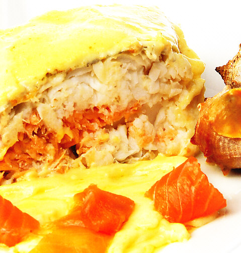 Merluza al horno con salmón y nata