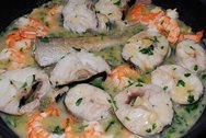 Merluza con langostinos