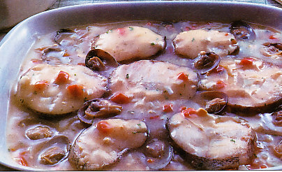 Merluza con salsa de pimiento morrón